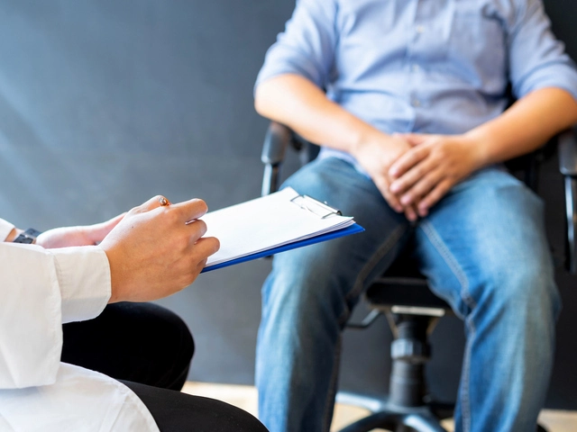 hombre consulta por dolor testiculos