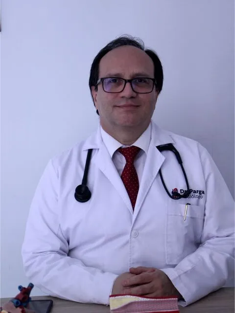 foto cardiólogo dr Roberto Parga